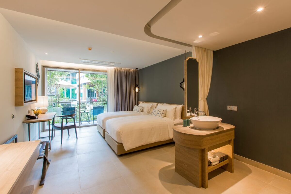 Fusion Suites Phuket Patong (ฟิวชั่น สวีท ภูเก็ต ป่าตอง) ห้อง Deluxe 2 ท่าน, ภูเก็ต