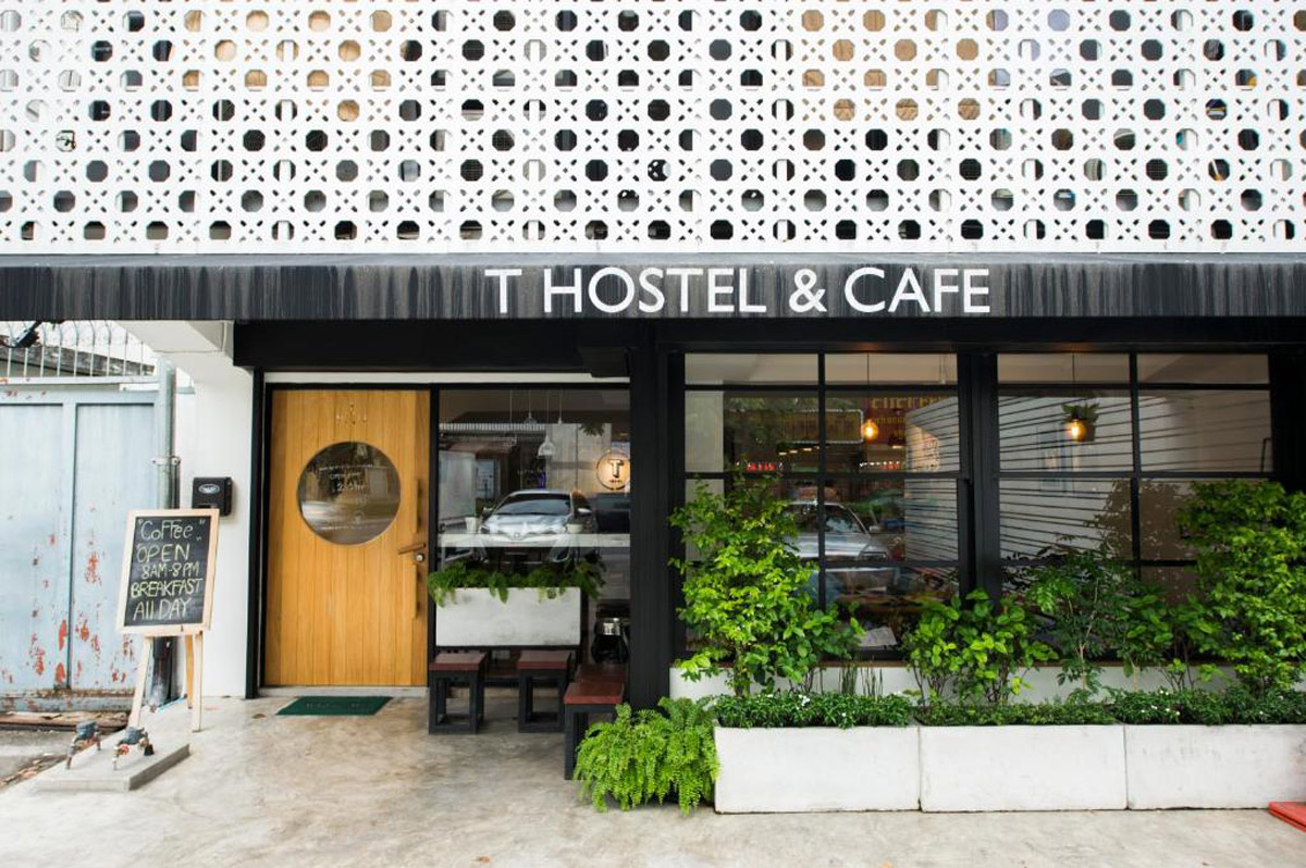 T Hostel at Victory Monument 1