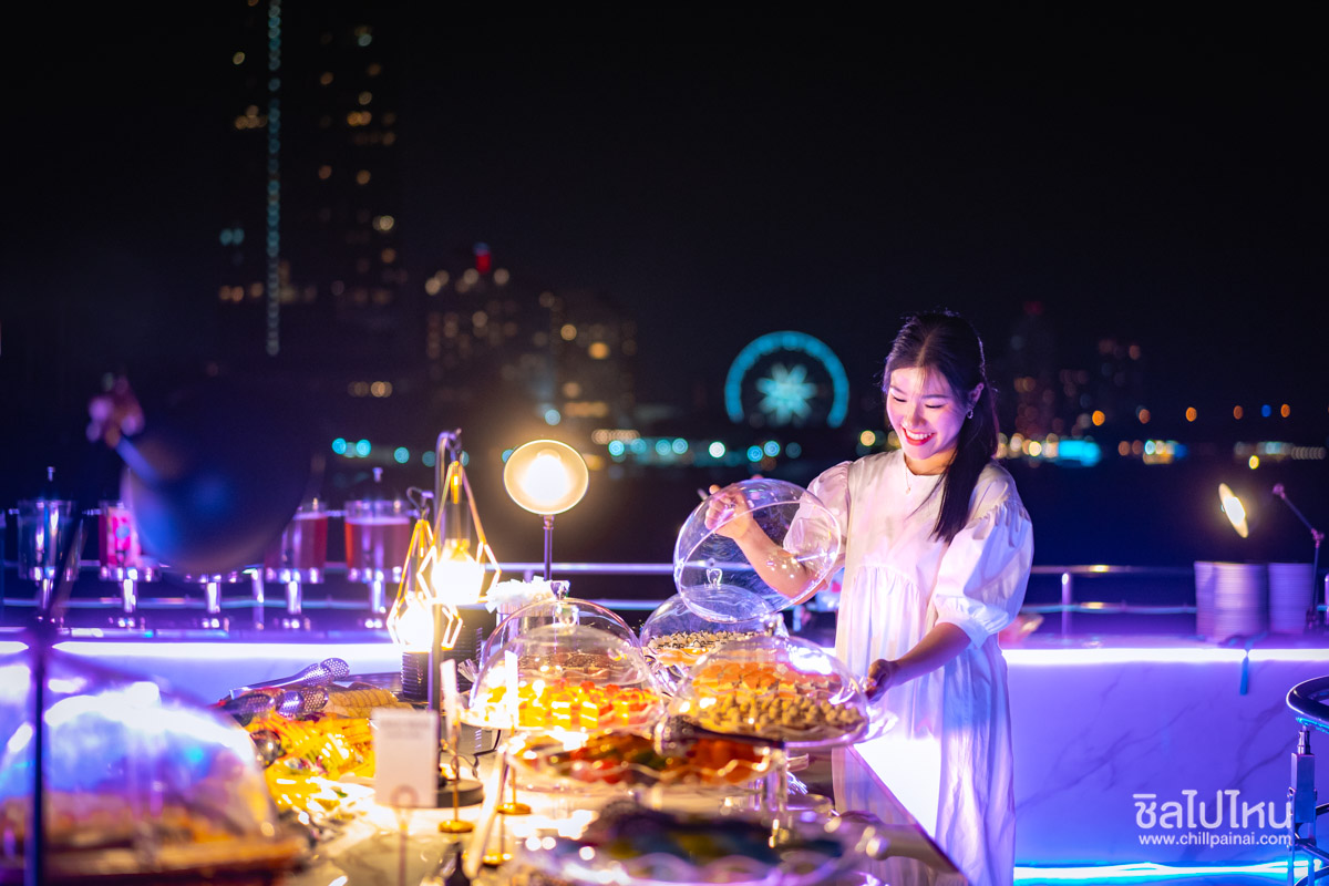 the-luxury-white-f-28