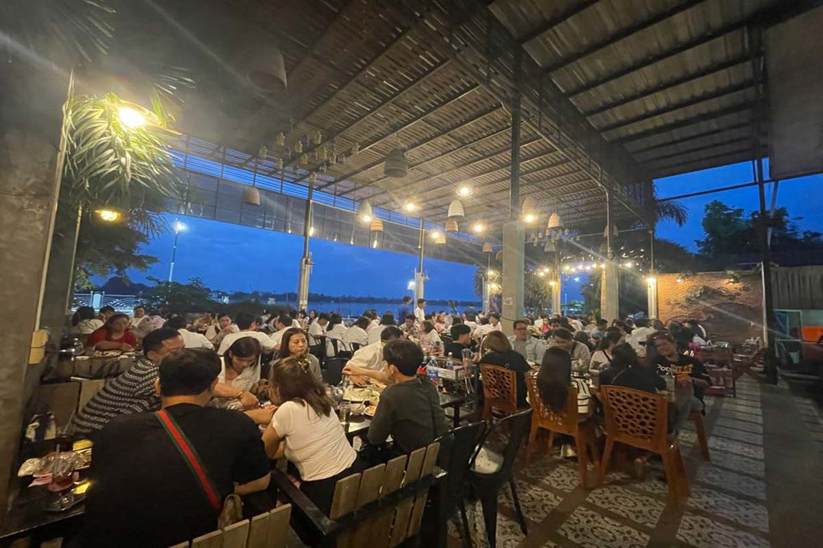 10 ร้านอาหารหนองคายริมโขง บรรยากาศดี อาหารอร่อย อัปเดตใหม่รับปี 2567