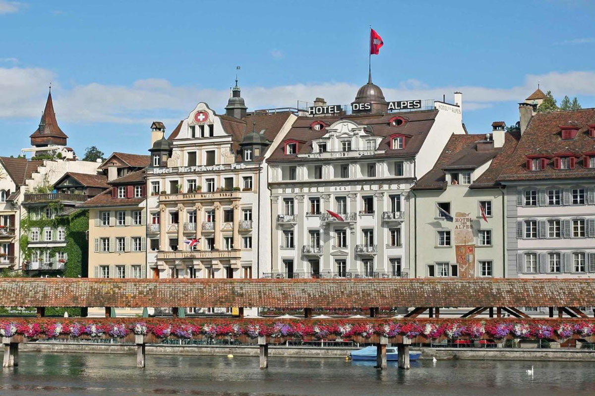 10 ที่พักเมืองลูเซิร์น ประเทศสวิตเซอร์แลนด์ ฟินไปกับบรรยากาศสุดโรแมนติกแล้วกลับมาพักผ่อนอย่างเต็มอิ่ม อัปเดตปี2567