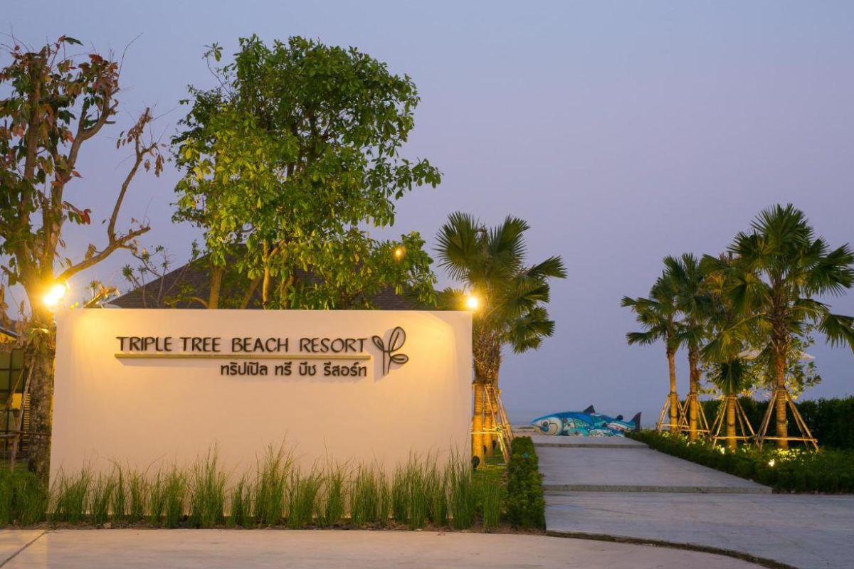 Triple Tree Beach Resort villa ที่พักติดทะเลชะอำเพชรบุรี