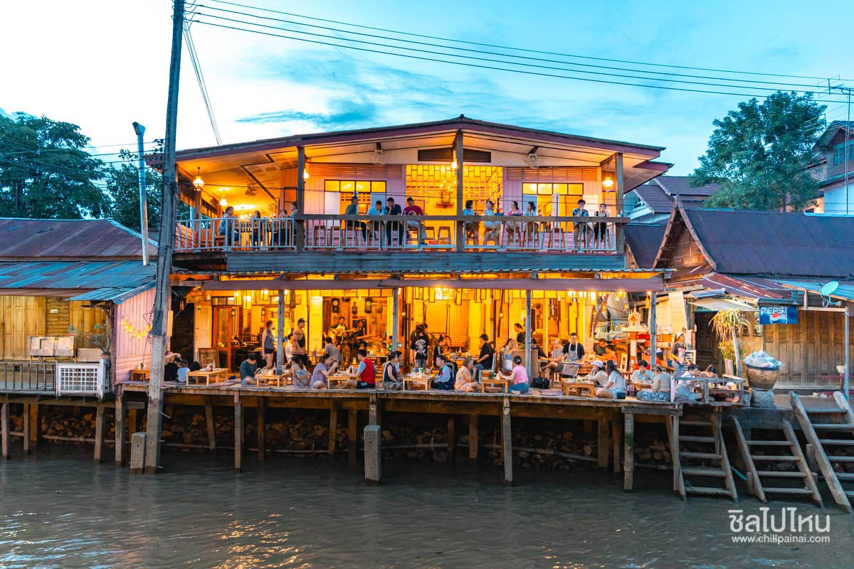 10 ร้านริมน้ำอัมพวา อาหารอร่อย บรรยากาศสุดชิล เหมาะกับครอบครัว อัปเดตใหม่ 2568