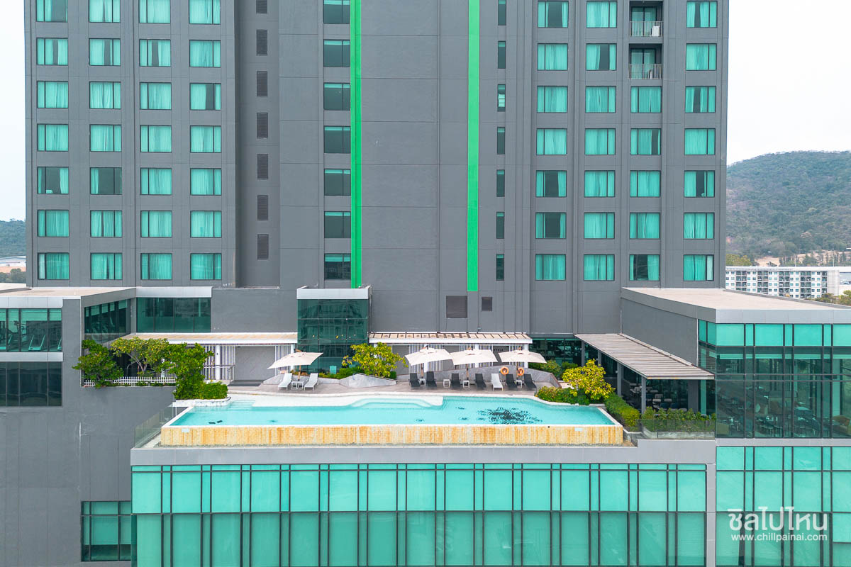 Holiday_Inn&Suites_Siracha_Laemchabang_1200_50