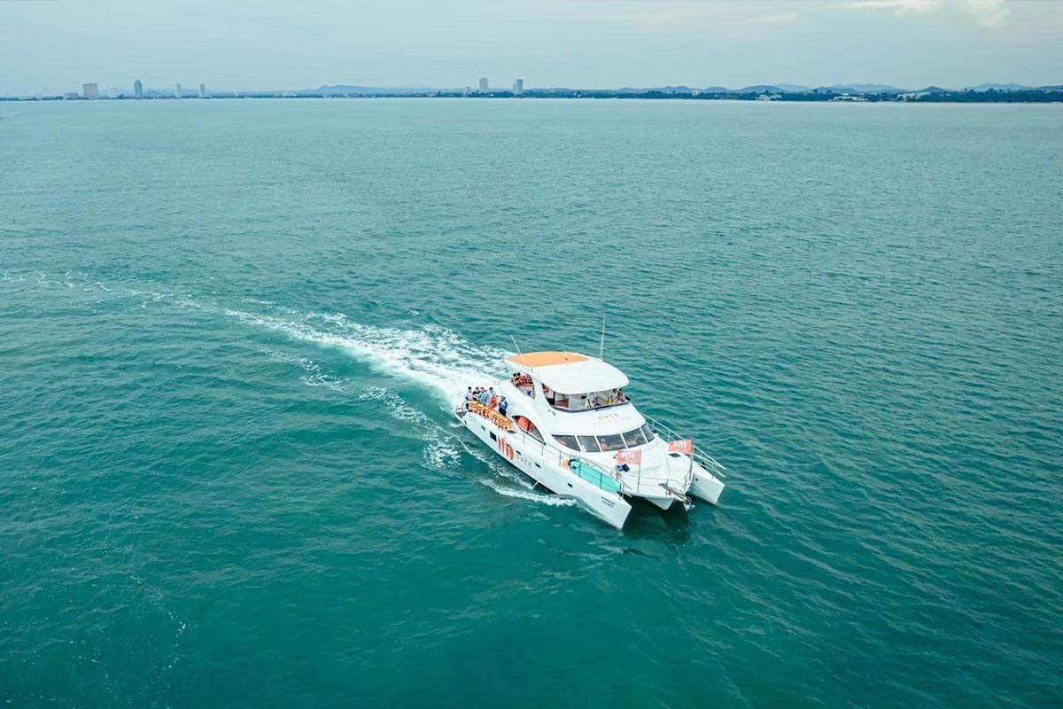 8 ทริปล่องเรือยอร์ชพัทยาแบบเหมาลำ ปาร์ตี้สุดไพรเวต ราคาเริ่มต้น 13,900 บาท/ลำ
