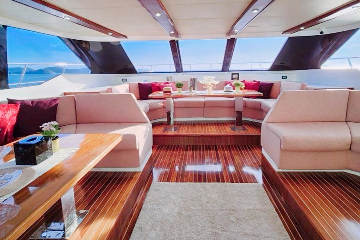8 ทริปล่องเรือยอร์ชพัทยาแบบเหมาลำ ปาร์ตี้สุดไพรเวต ราคาเริ่มต้น 13,900 บาท/ลำ