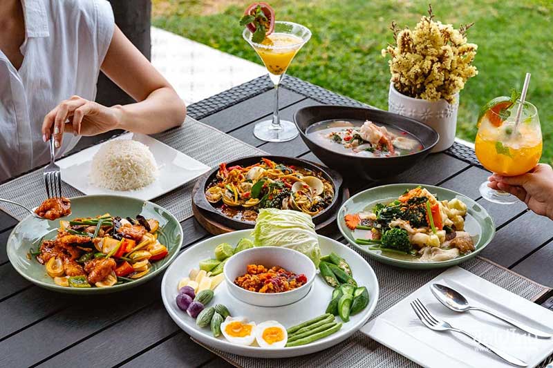 10 ร้านน่านั่งหัวหิน บรรยากาศดี อาหารอร่อย อัปเดตใหม่ 2568
