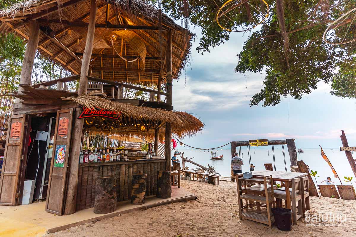 20 คาเฟ่บางแสน ชลบุรี ร้านน่านั่ง ถ่ายรูปสวย ทานขนมและเครื่องดื่มอร่อย อัปเดตใหม่ 2568