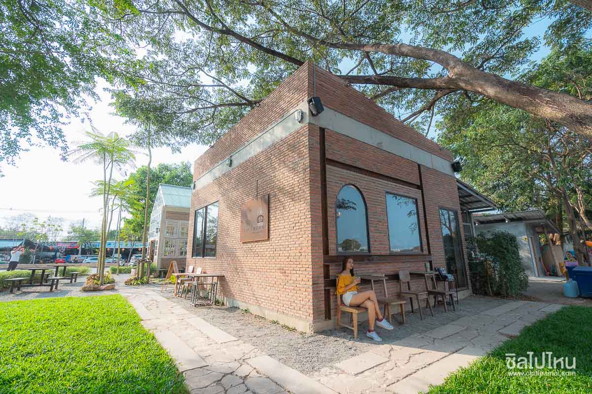 20 คาเฟ่บางแสน ชลบุรี ร้านน่านั่ง ถ่ายรูปสวย ทานขนมและเครื่องดื่มอร่อย อัปเดตใหม่ 2568