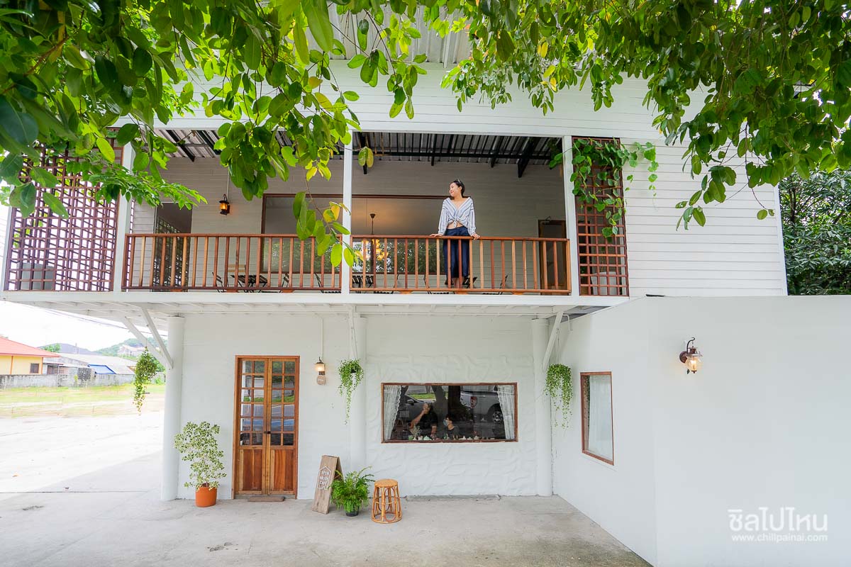 20 คาเฟ่บางแสน ชลบุรี ร้านน่านั่ง ถ่ายรูปสวย ทานขนมและเครื่องดื่มอร่อย อัปเดตใหม่ 2568