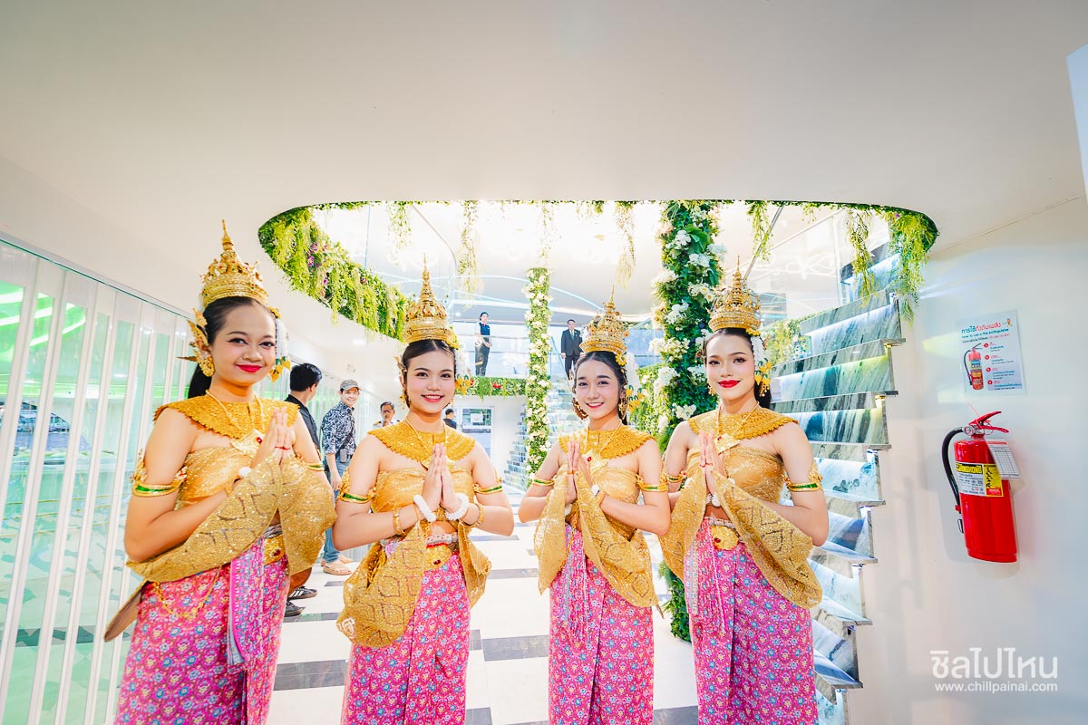รีวิวบุฟเฟ่ต์เรือสวัสดี เจ้าพระยา (Sawasdee Chaophraya Cruise) เรือสุดหรูใหม่ล่าสุดพร้อมลิฟต์สำหรับผู้ใช้วีลแชร์ คนละ 1,150 บาท