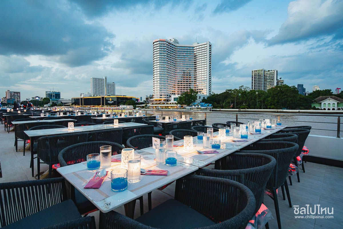 รีวิวบุฟเฟ่ต์เรือสวัสดี เจ้าพระยา (Sawasdee Chaophraya Cruise) เรือสุดหรูใหม่ล่าสุดพร้อมลิฟต์สำหรับผู้ใช้วีลแชร์ คนละ 1,150 บาท