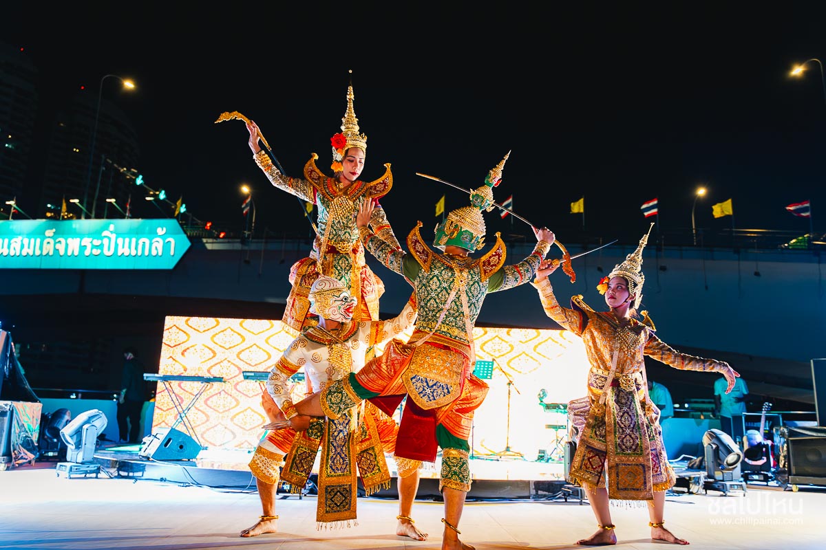 รีวิวบุฟเฟ่ต์เรือสวัสดี เจ้าพระยา (Sawasdee Chaophraya Cruise) เรือสุดหรูใหม่ล่าสุดพร้อมลิฟต์สำหรับผู้ใช้วีลแชร์ คนละ 1,150 บาท