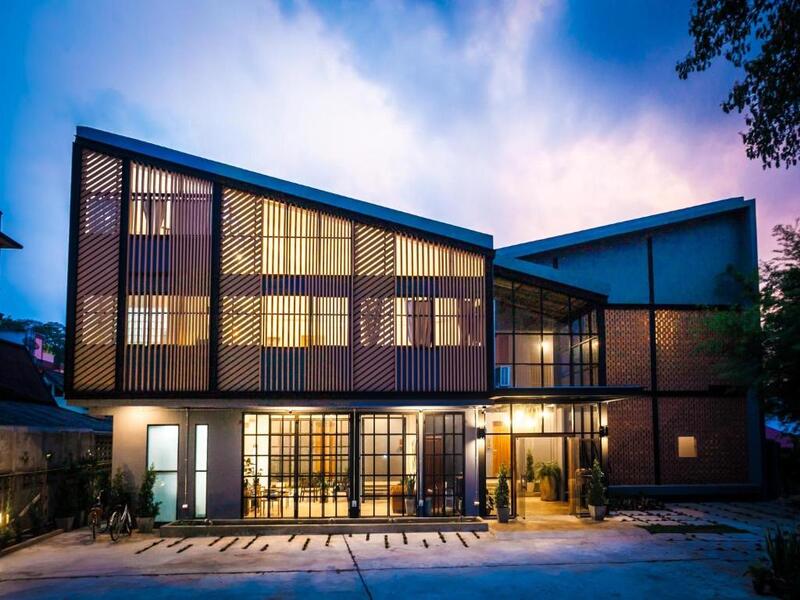 20 ที่พักน่ารักตัวเมืองแพร่ ราคาสบายกระเป๋า ใกล้แหล่งท่องเที่ยวยอดฮิต อัปเดตปี 2568