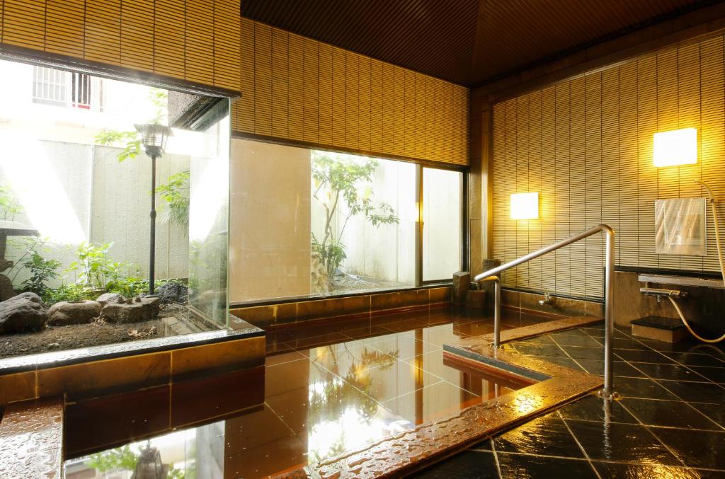 20 ที่พักโอซาก้า ญี่ปุ่น มีออนเซ็นแช่ฟรี ทำเลดีใกล้สถานีรถไฟ อัปเดตใหม่รับปี 2569