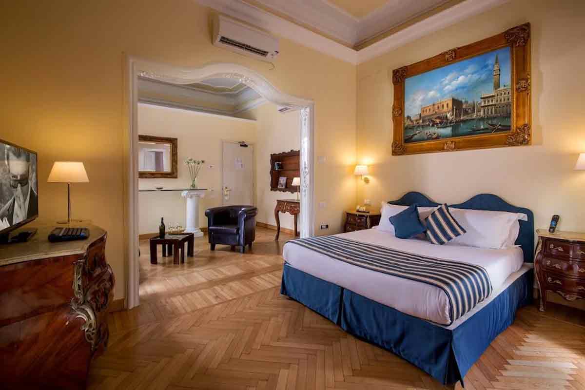 Golden-Tulip-Rome-Piram
