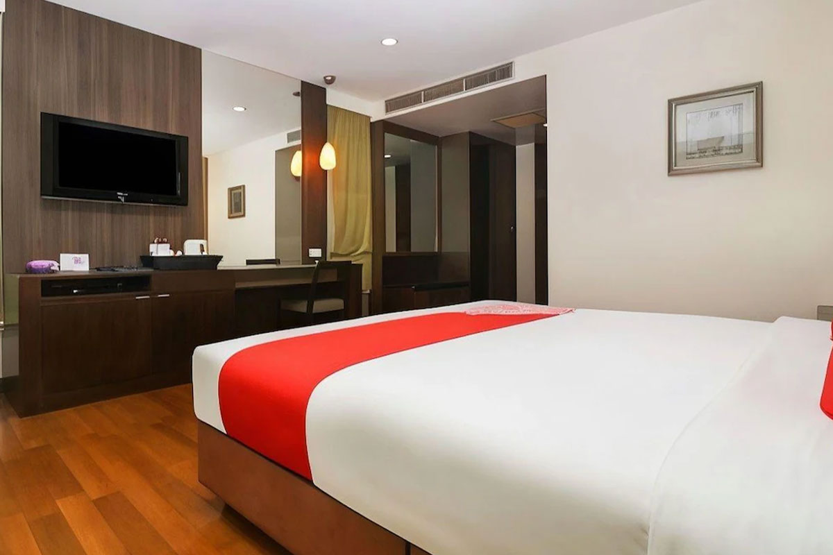 Bally-Suite-Silom-01