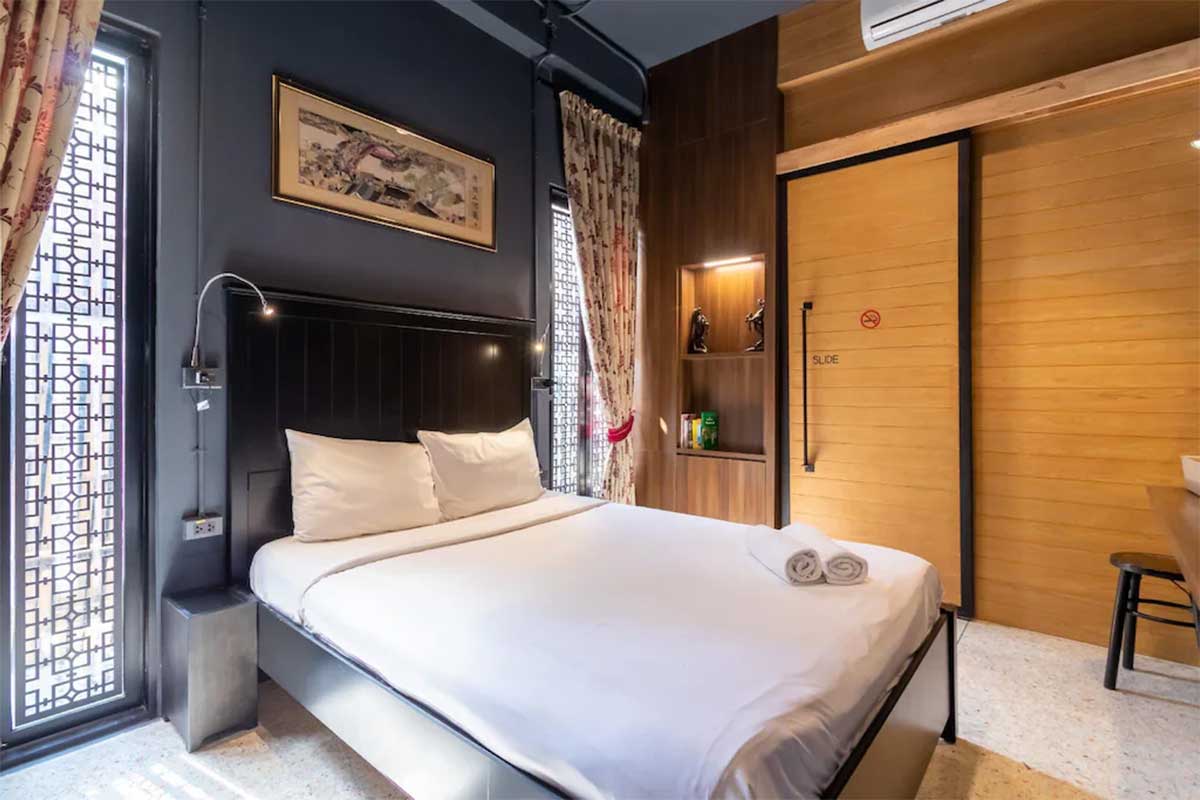 CLOUD-on-Saladaeng-Silom-Hostel-Bangkok-02