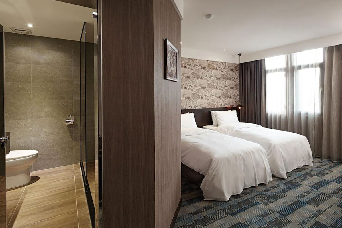 Khan-Hotel-02