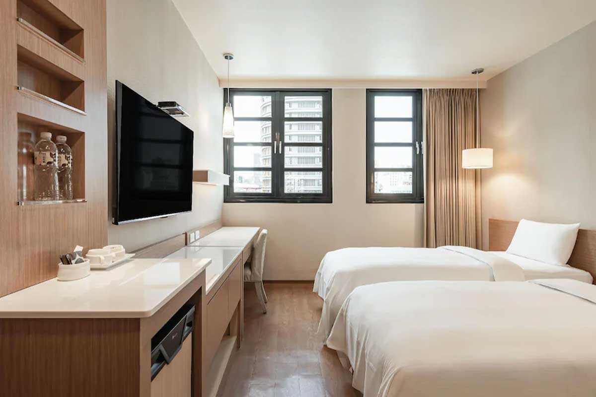 Kindness-Hotel---Kaohsiung-Main-Station-01