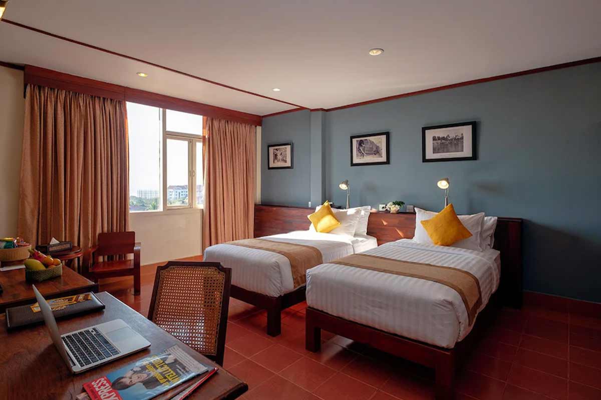 Pakse-Hotel-&-Restaurant-01