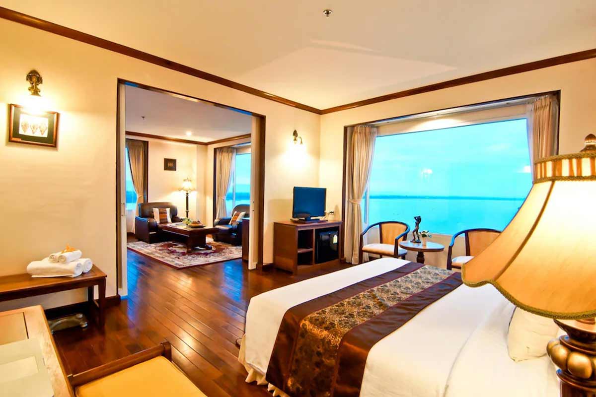 Champasak-Grand-Hotel-1