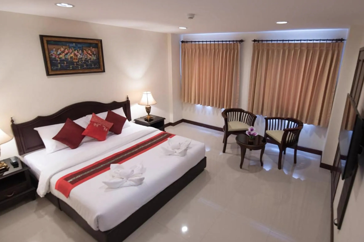 13.โรงแรมทรูสยาม รางน้ำ (True Siam Rangnam Hotel)