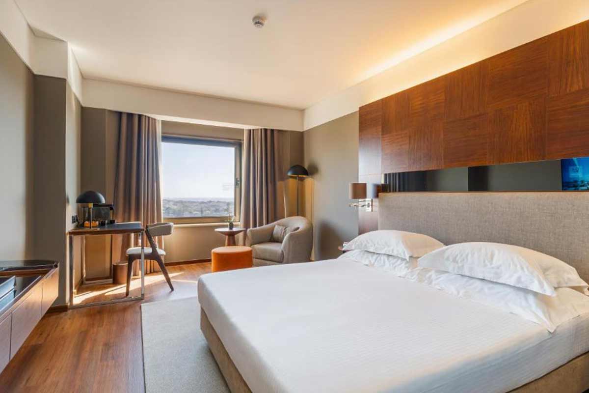 Porto-Palacio-Hotel-By-The-Editory