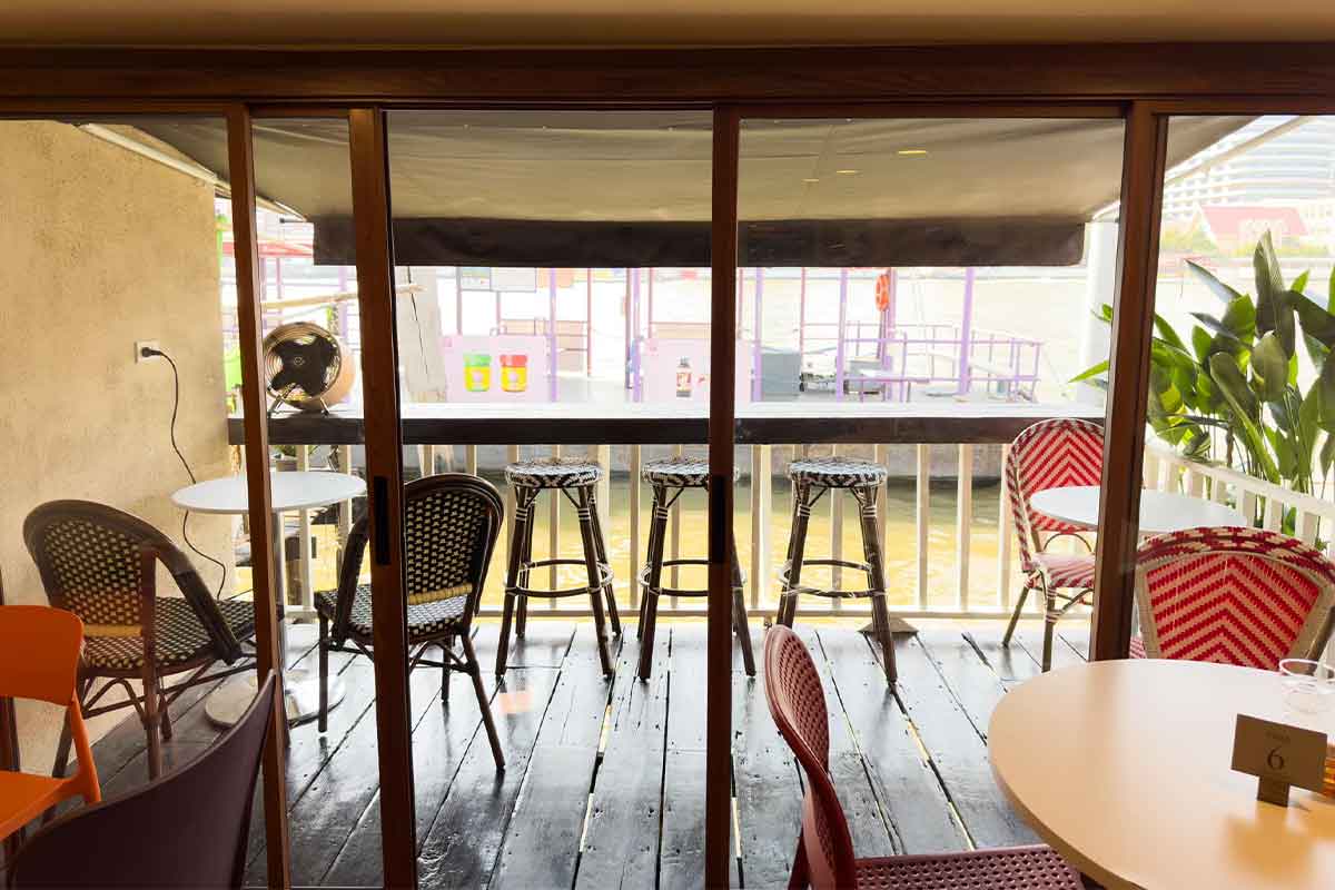 A Laff Cafe And Bistro_1