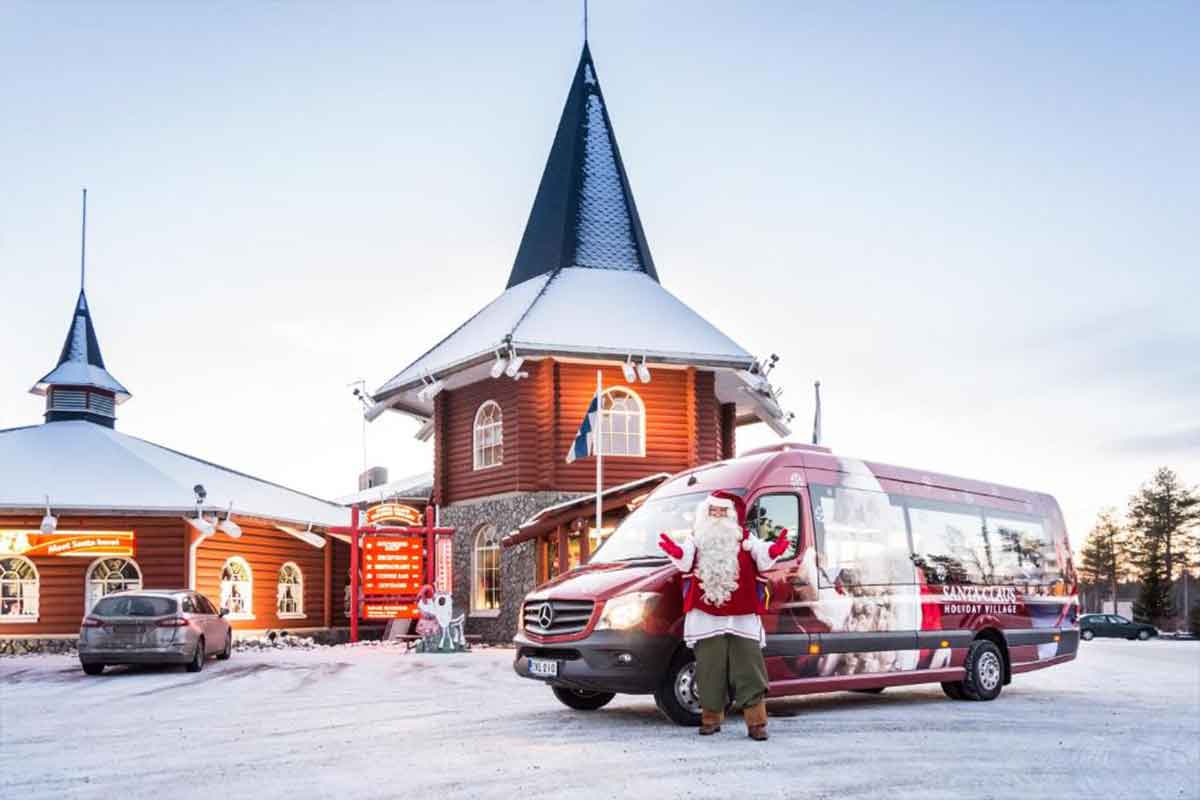 Santa Claus Holiday Village_2