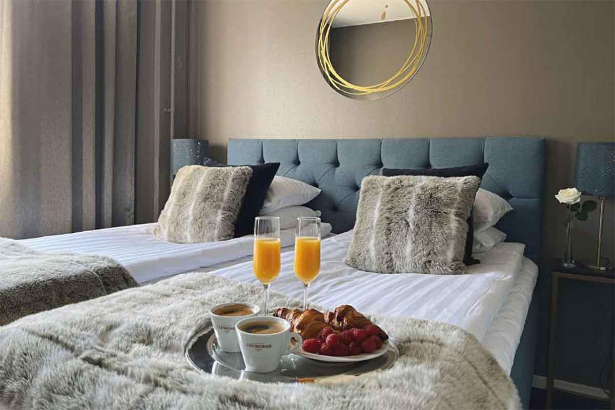 Hotel Golden Circle Suites_1