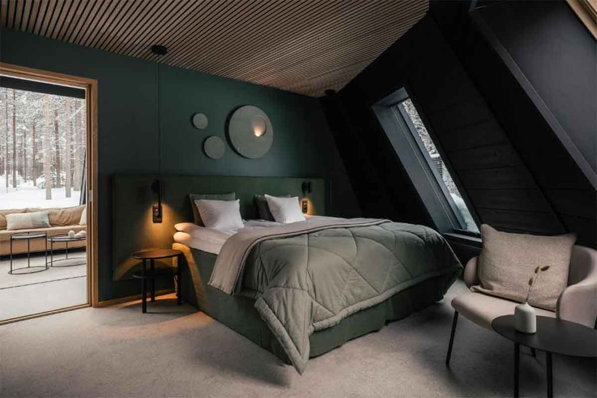 Glass Resort_1