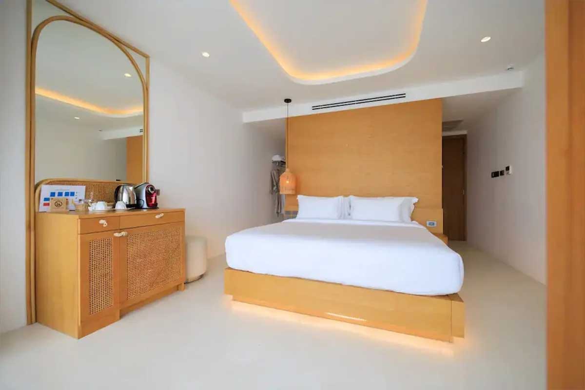 Elite-Atoll-Beachfront-Hotel-1