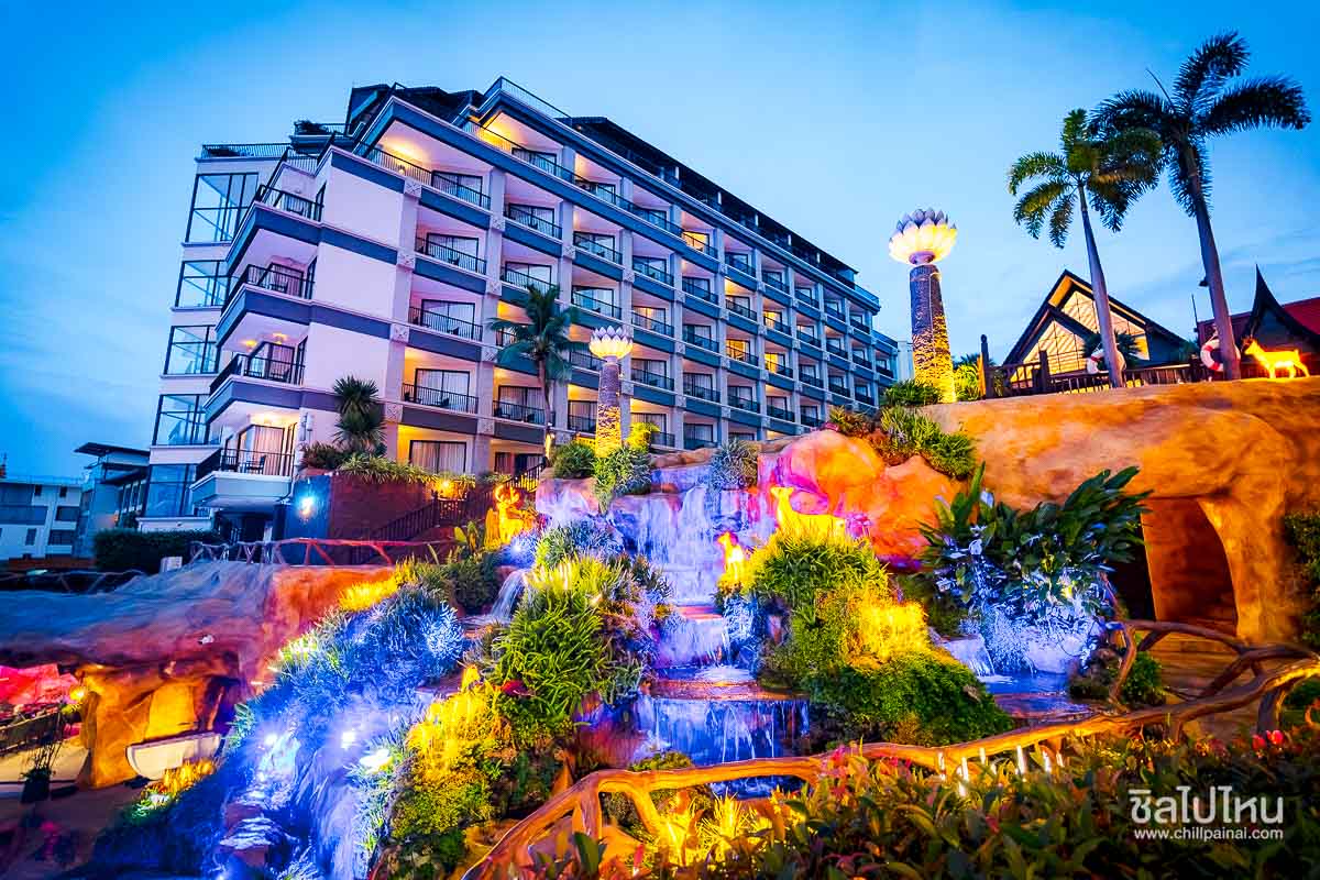 Blue Dragon Cafe & Beach Club พัทยา ร้านอาหารพัทยาชมวิวทะเลสุดปัง