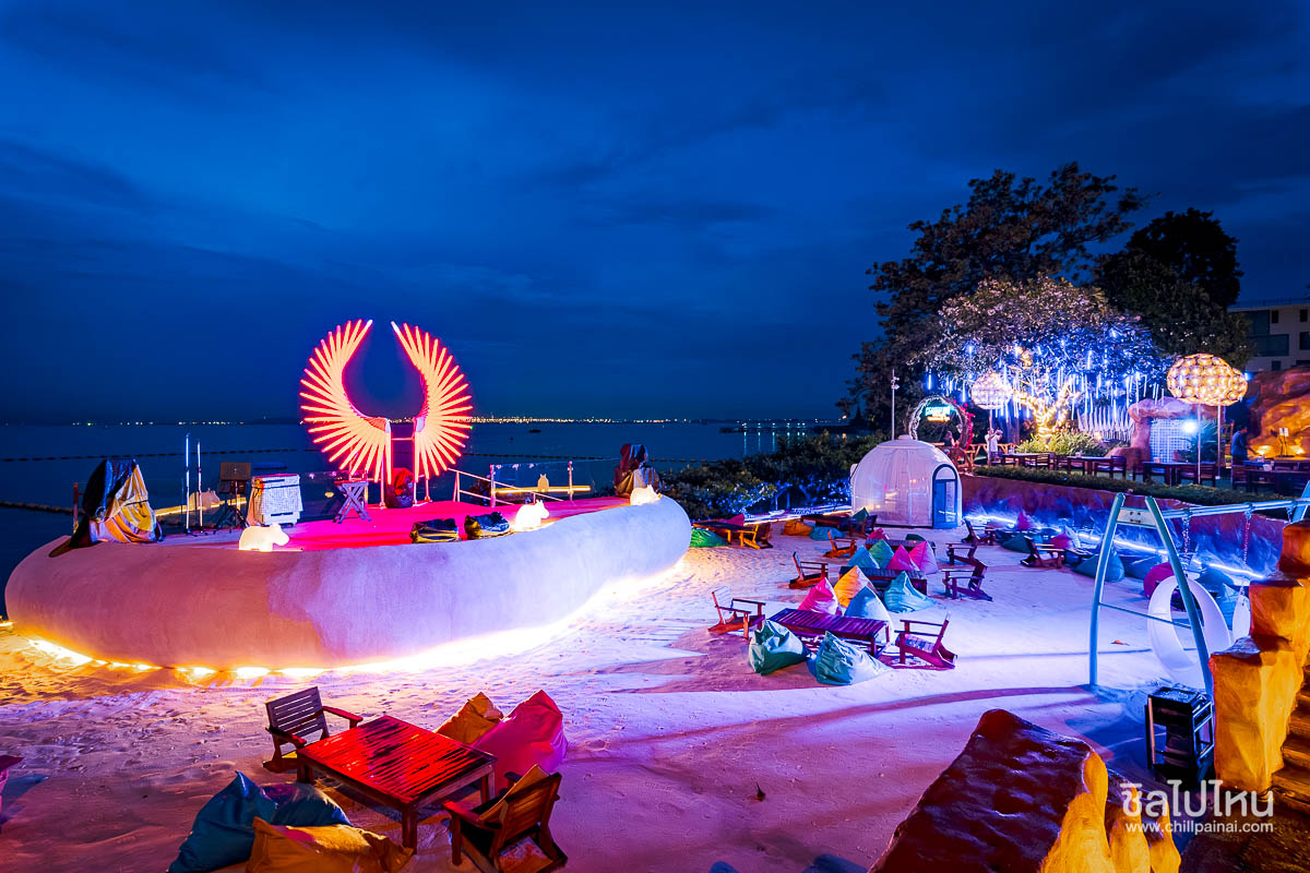 Blue Dragon Cafe & Beach Club พัทยา ร้านอาหารพัทยาชมวิวทะเลสุดปัง