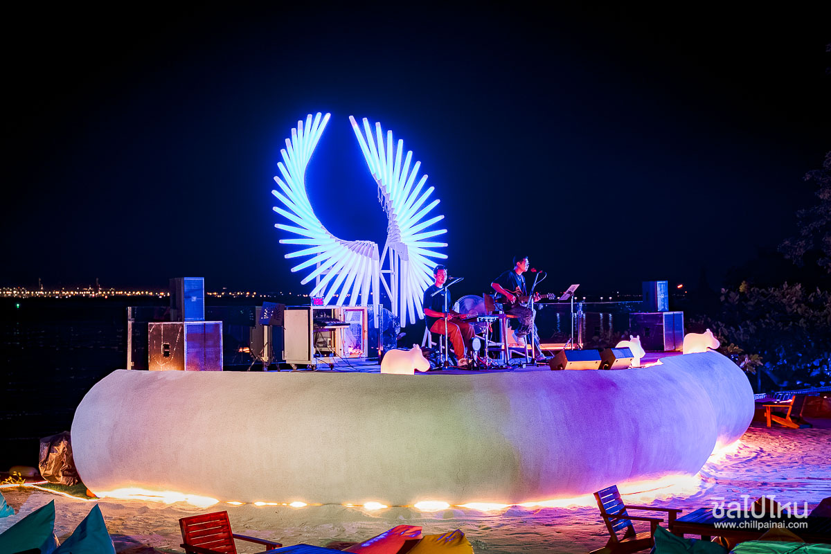 Blue Dragon Cafe & Beach Club พัทยา ร้านอาหารพัทยาชมวิวทะเลสุดปัง