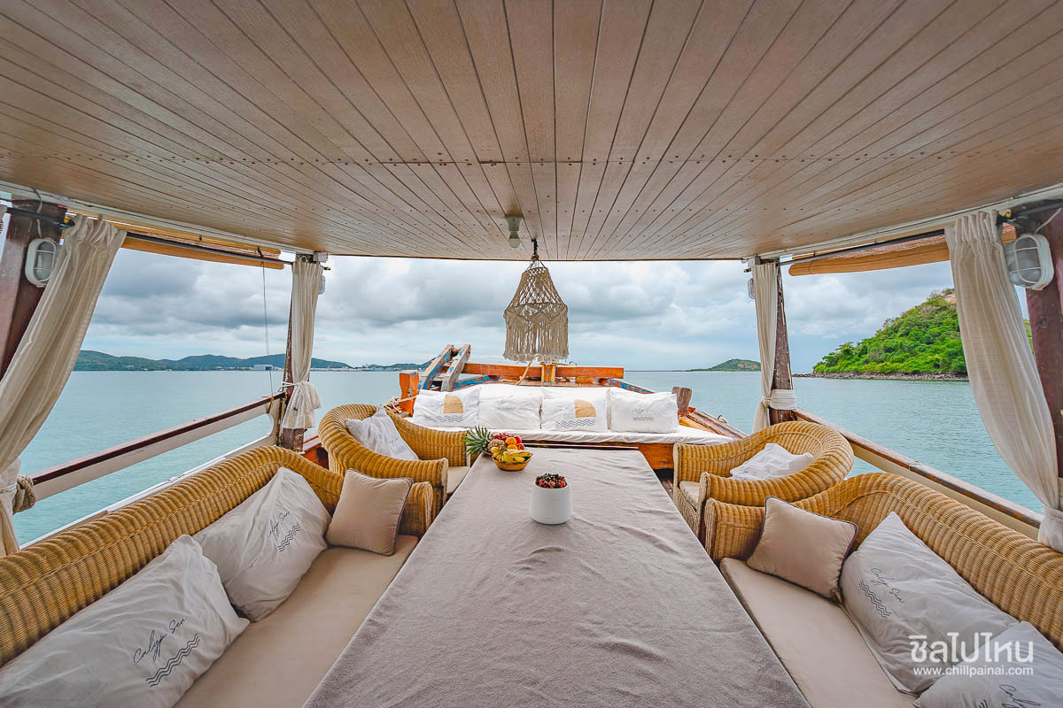 ทริปล่องเรือไม้ Calypsea สุดหรูเที่ยวเกาะยอ สัตหีบ ชลบุรี พร้อมเซ็ตอาหารทะเล เริ่มต้น 4,900 บาทสำหรับ 5 ท่าน