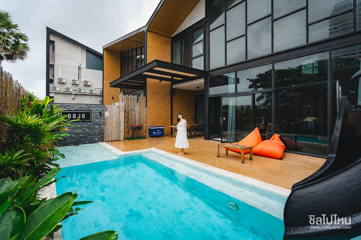 10 พูลวิลล่าพัทยา เที่ยวยกแก๊งค์พักได้ตั้งแต่ 10-30 คน อัปเดตใหม่ 2568