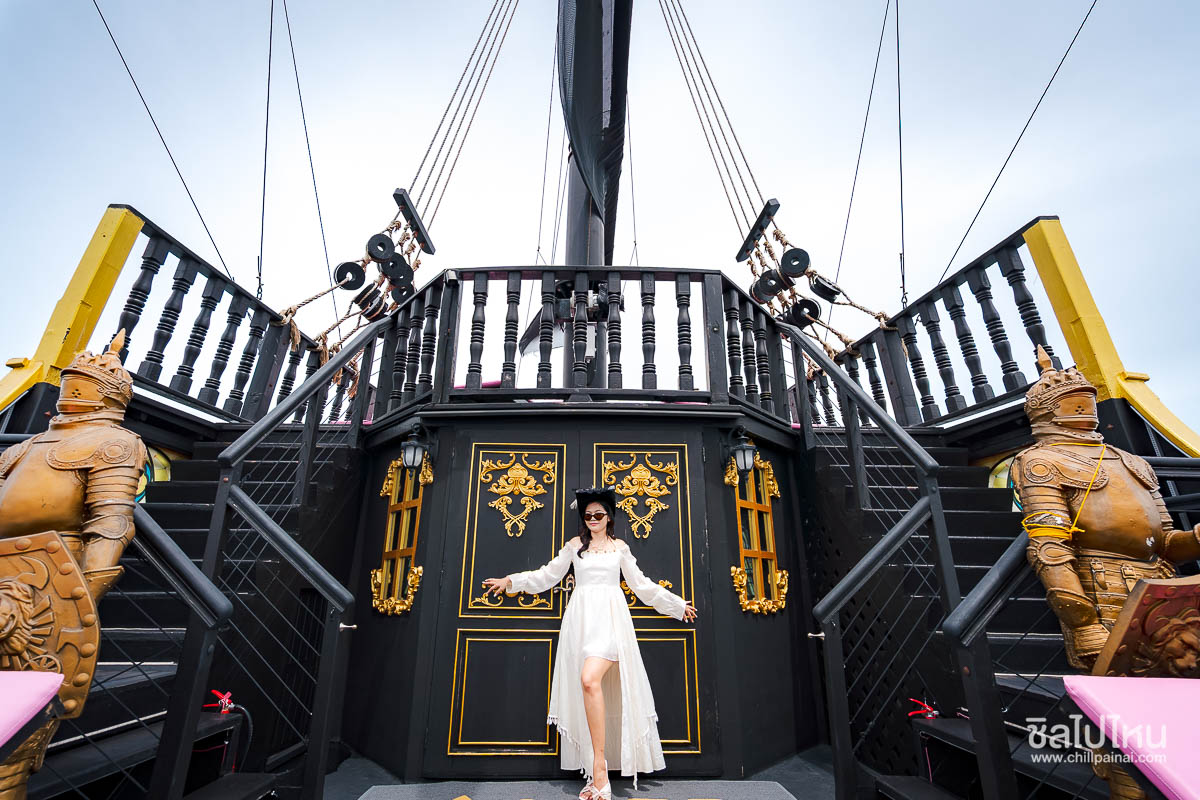 ล่องเรือโจรสลัด Lord Black Pearl เที่ยวเกาะล้าน เกาะสาก รวมกิจกรรมทางน้ำ และบุฟเฟ่ต์ซีฟู้ด