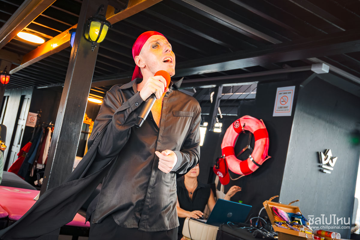 ล่องเรือโจรสลัด Lord Black Pearl เที่ยวเกาะล้าน เกาะสาก รวมกิจกรรมทางน้ำ และบุฟเฟ่ต์ซีฟู้ด