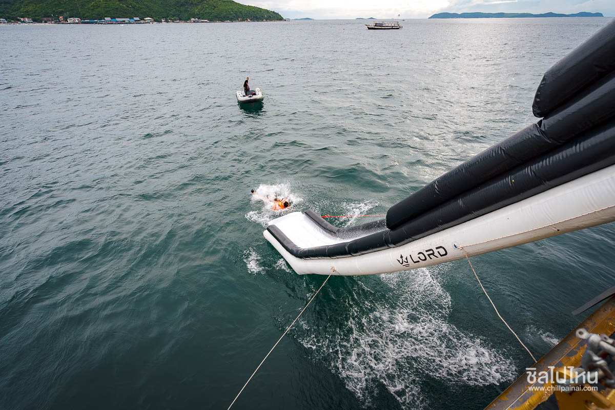 ล่องเรือโจรสลัด Lord Black Pearl เที่ยวเกาะล้าน เกาะสาก รวมกิจกรรมทางน้ำ และบุฟเฟ่ต์ซีฟู้ด