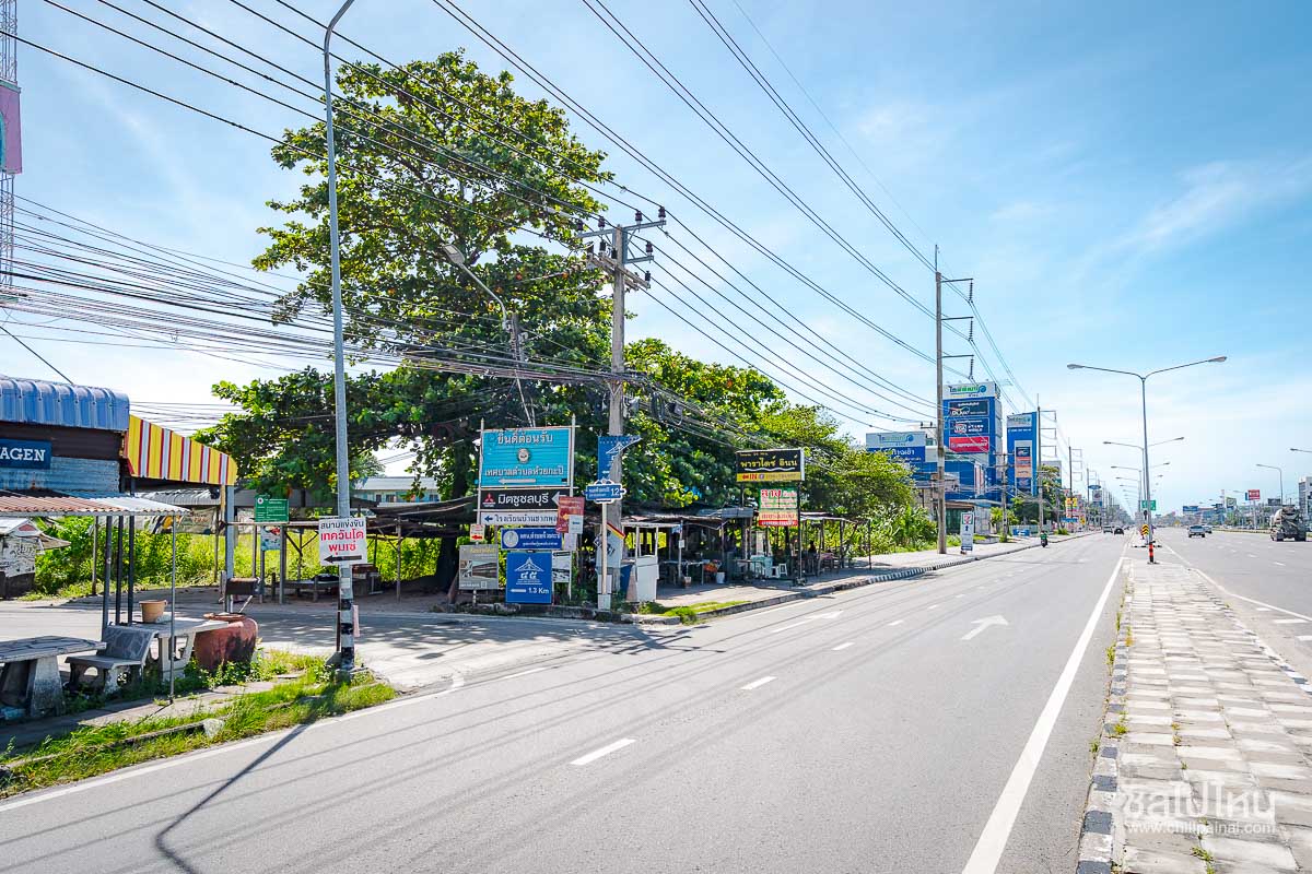 ของดีชลบุรีต้องที่นี่ 45 Cafe and Restaurant คาเฟ่อร่อย ถ่ายรูปสวย วิวรถไฟปังมาก