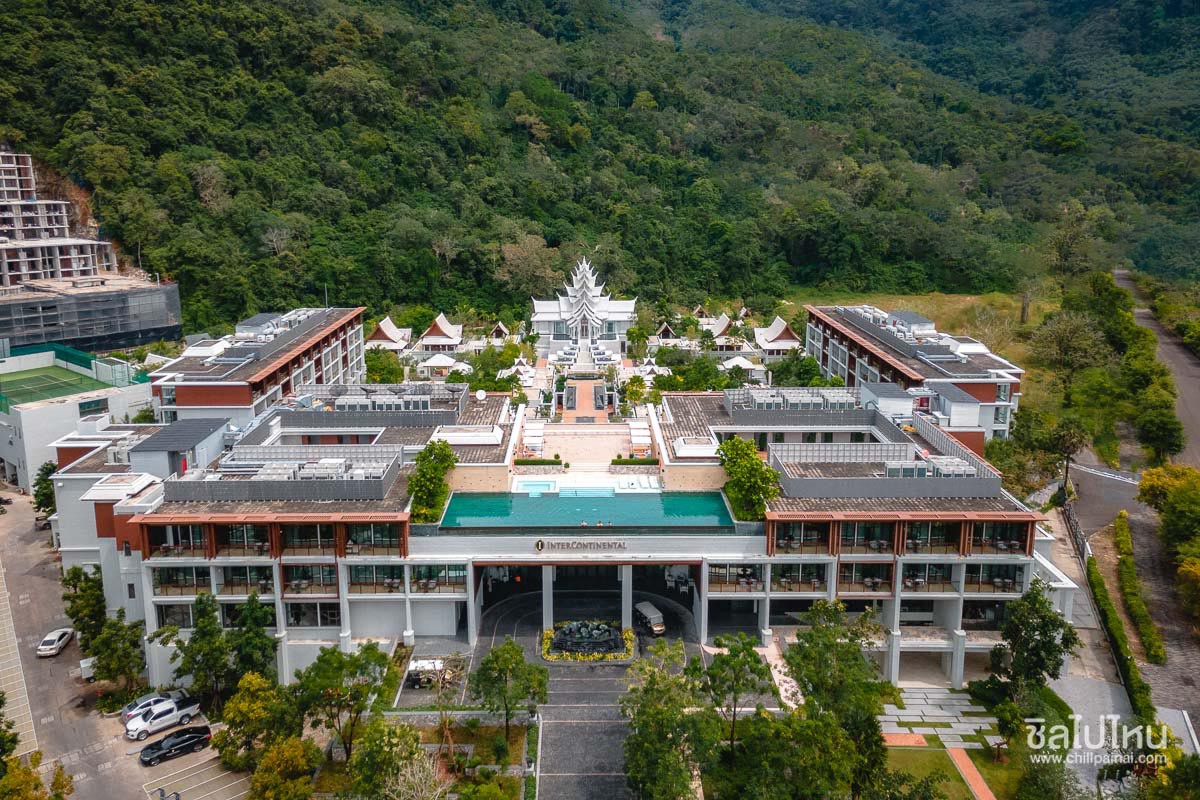 20 ที่พักภูเก็ตสำหรับครอบครัว มีห้องแฟมิลี่ สระว่ายน้ำ และคิดส์คลับ อัปเดตใหม่รับปี 2569