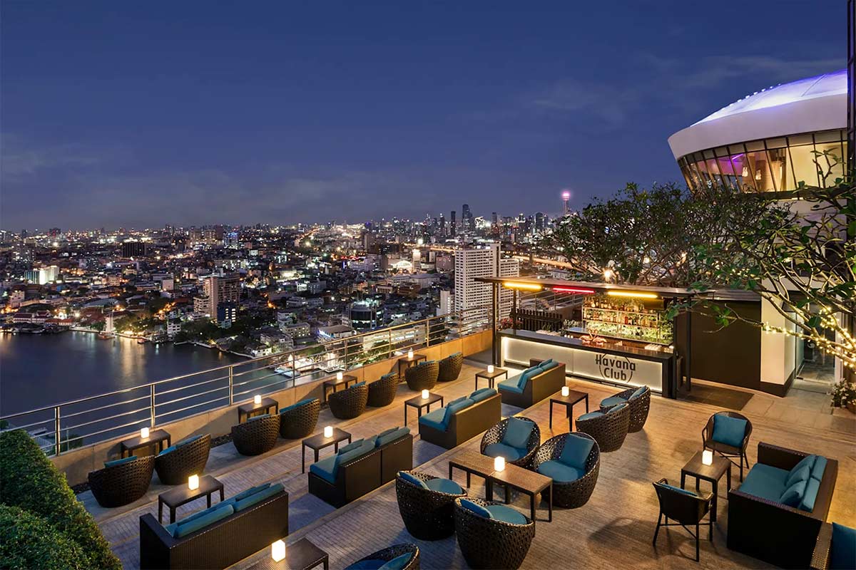 จองก่อนเต็ม! 10 ร้านริมน้ำดินเนอร์สุดโรแมนติกชมพลุปีใหม่ 2026