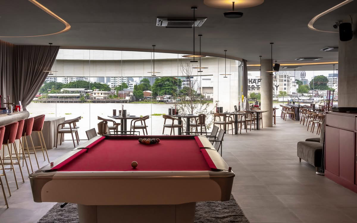 จองก่อนเต็ม! 10 ร้านริมน้ำดินเนอร์สุดโรแมนติกชมพลุปีใหม่ 2026