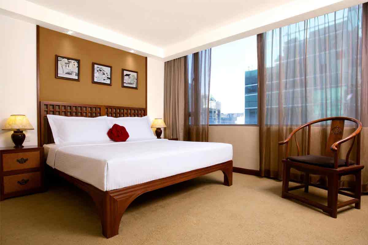 Butterfly-on-Wellington-Central