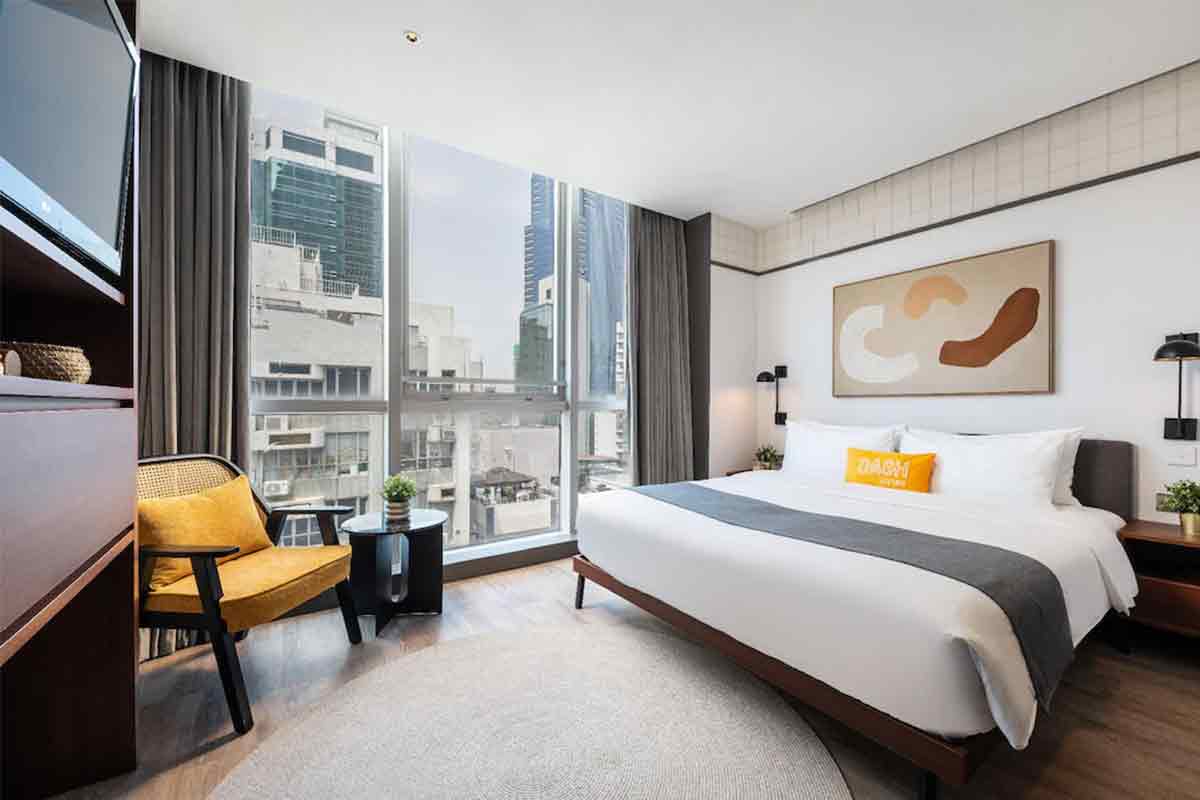 Dash-Living-on-Queens