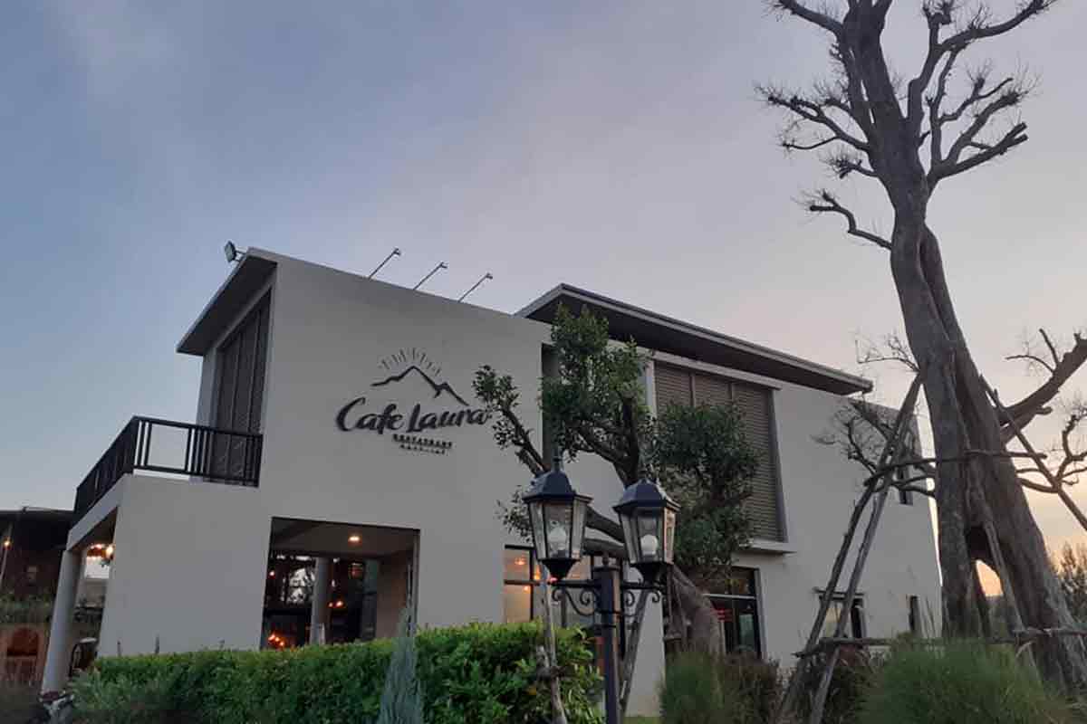 Cafe-Laura-Bar-Restaurant