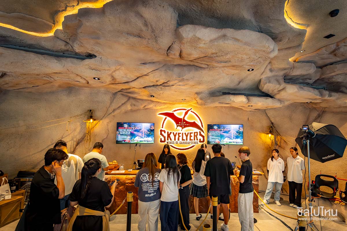 SkyFlyers_Asiatique_91