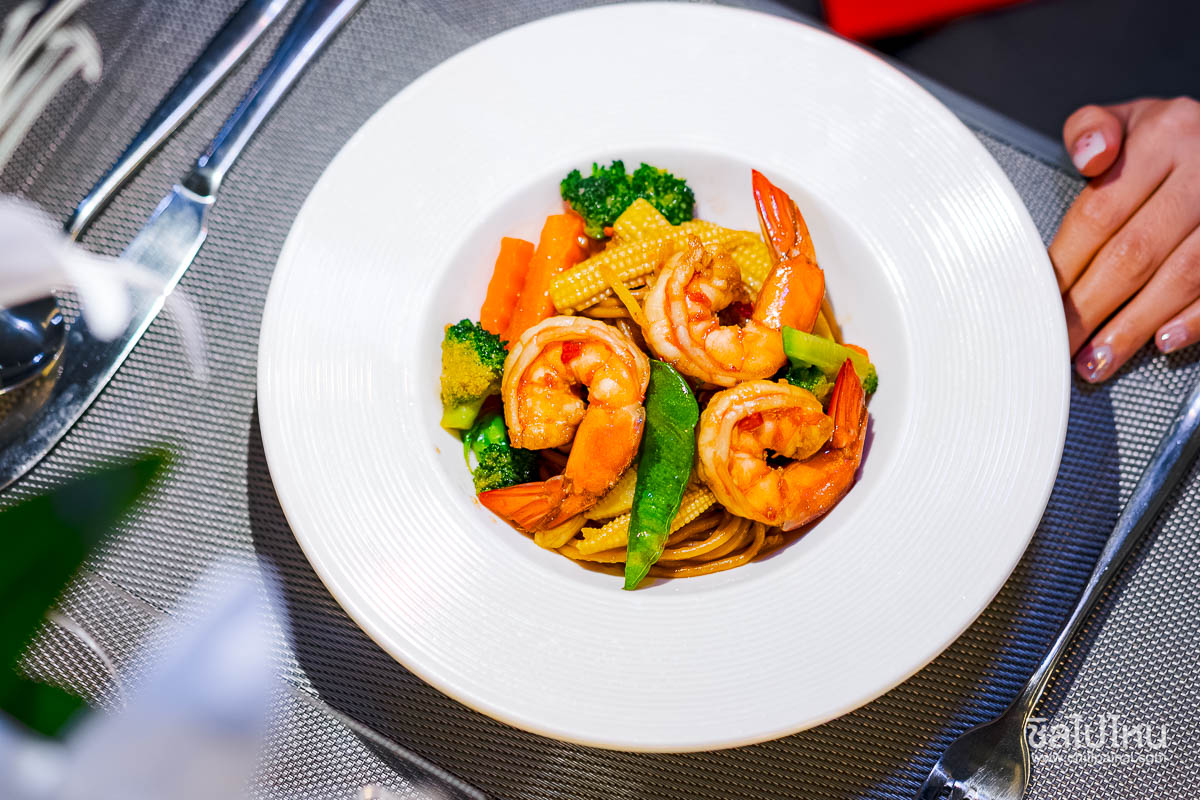 Bangkok_Restaurant_on_Bus_33